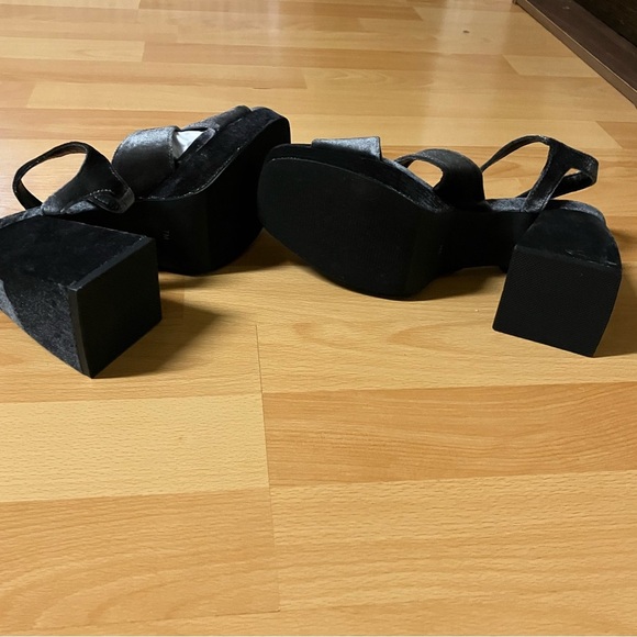 Gray Velvet Coconuts By Matisse/Block Heel Robin Platform Sandals Size 7 NWOT - Picture 11 of 11